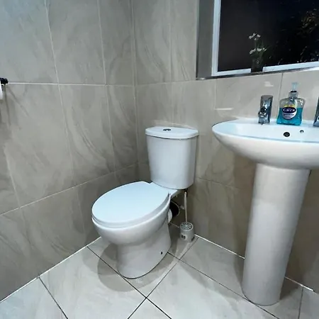 Stylish New-build Family - Free Parking Wifi